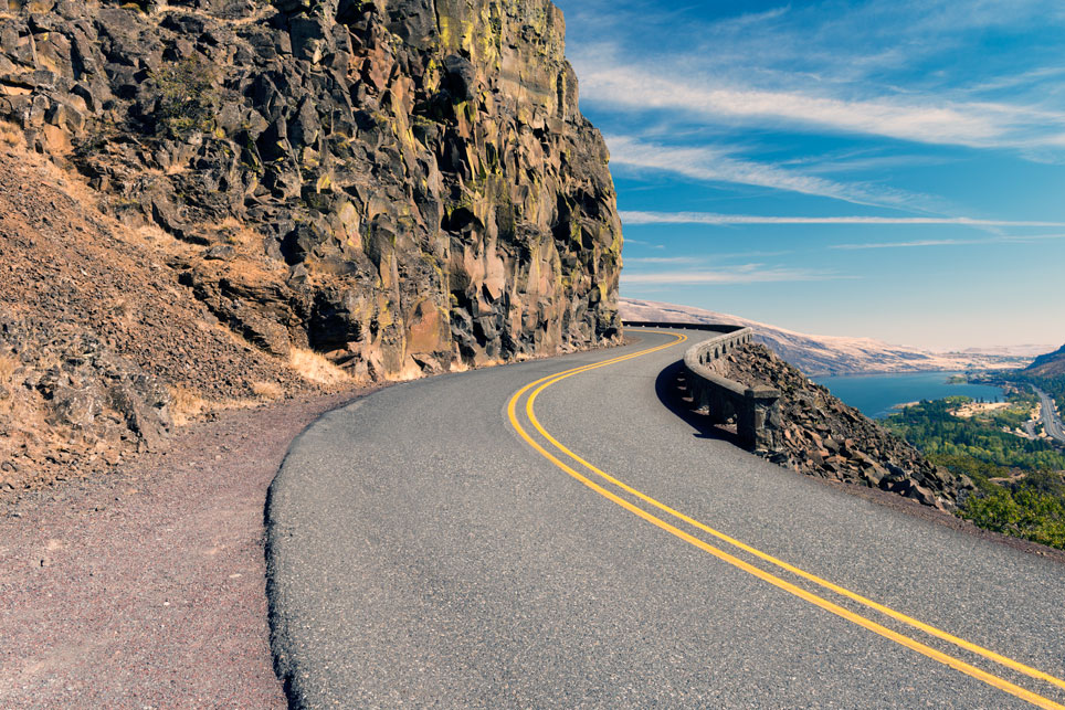 The highway at Rowena Loops