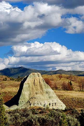 >Foree Area rock formations along Highway 19