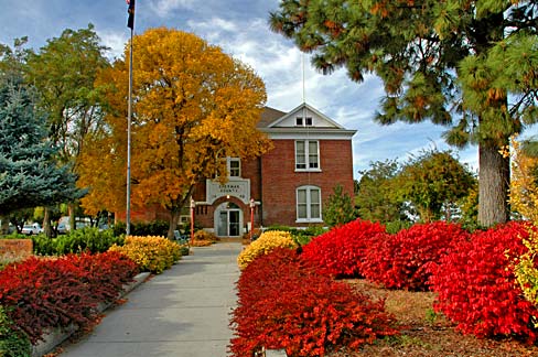 Sherman county courthouse.