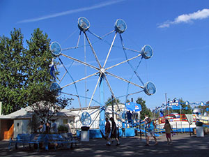 A Rock-O-Plane carnival ride