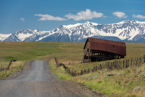 barn in the Wallowa Mountains