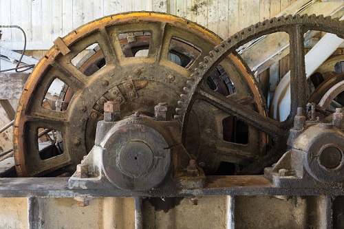 machine gears up close